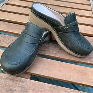 Dansko slip ons